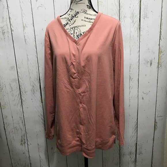 D & Co. Essemtials V-neck t-shirt top with long sleeves.  Size L. Summer - Picture 1 of 10